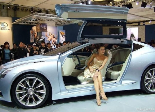 渤海银行董事长李伏安：加大对汽车绿色金融生态的资源支持