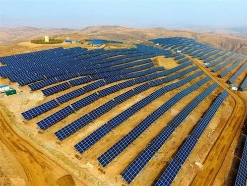 给贫困村送去“阳光产业” ——对青海光伏扶贫项目的调研