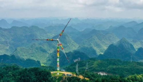 把生态环境投入作为基础性战略性投入