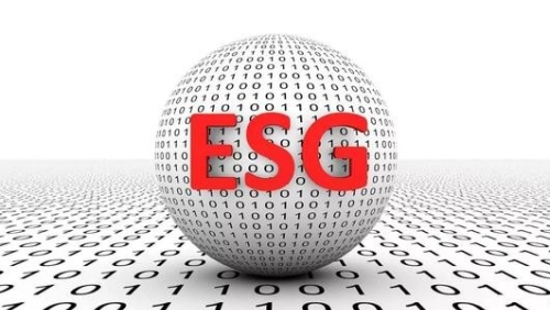基金业ESG调查报告：投资机构普遍关注ESG 公募更关注超额收益 私募更关注降风险