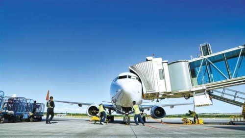 打造绿色航空 让天空更湛蓝 