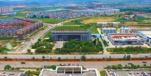 贯彻落实现场办公会精神 | 绿色赋能激活高质量发展“新引擎”！蒙自经开区全力打好“绿色能源牌”